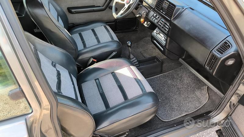 Käytetty Fiat Ritmo Abarth 130 HP (95 kW) 1983 Harmaa Viistoperä