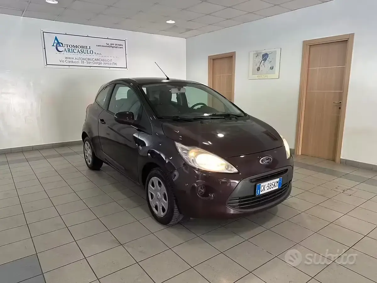 Usata Ford Ka Titanium 75 CV (55 kW) 2009 Viola metallizzato Utilitaria