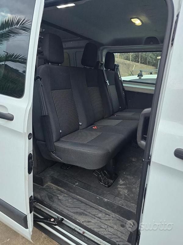 Occasion Ford Transit Custom Titanium 131 ch (96 kW) 2016 Blanc Berline