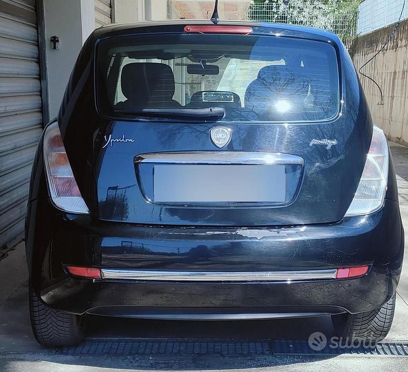 Gebraucht Lancia Ypsilon 75 PS (55 kW) 2009 Schwarz Kleinwagen
