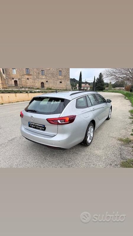 Usata Opel Insignia Business 122 CV (89 kW) 2021 Argento Station wagon