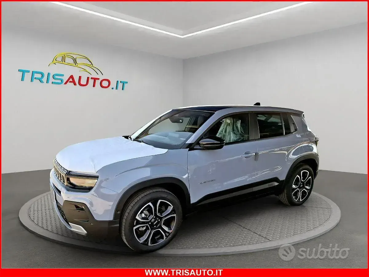 Nuova Jeep Avenger Summit 99 CV (72 kW) 2026 Grigio SUV