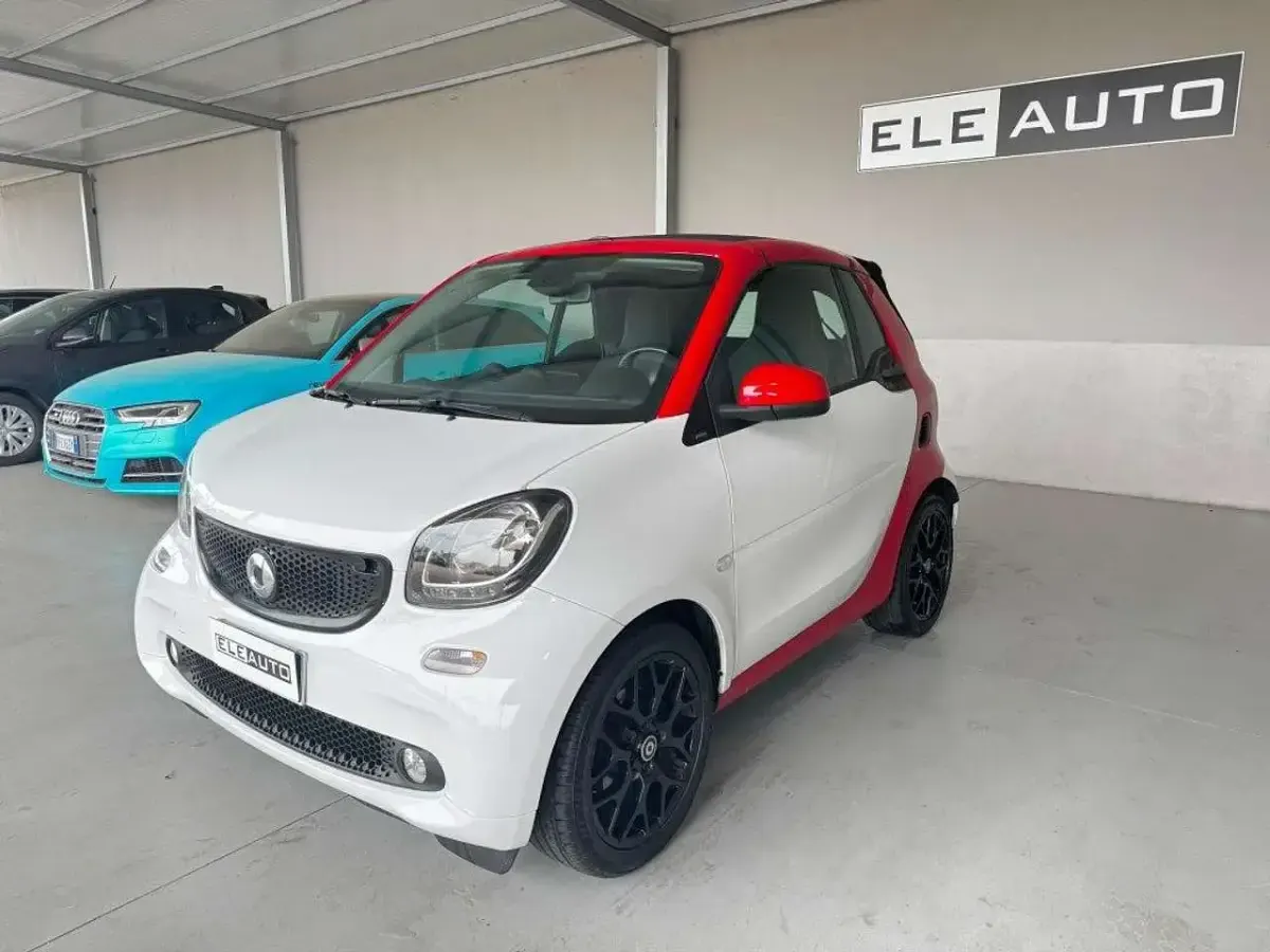 Usata Smart ForTwo Cabrio Passion 71 CV (52 kW) 2017 Bianco Cabrio
