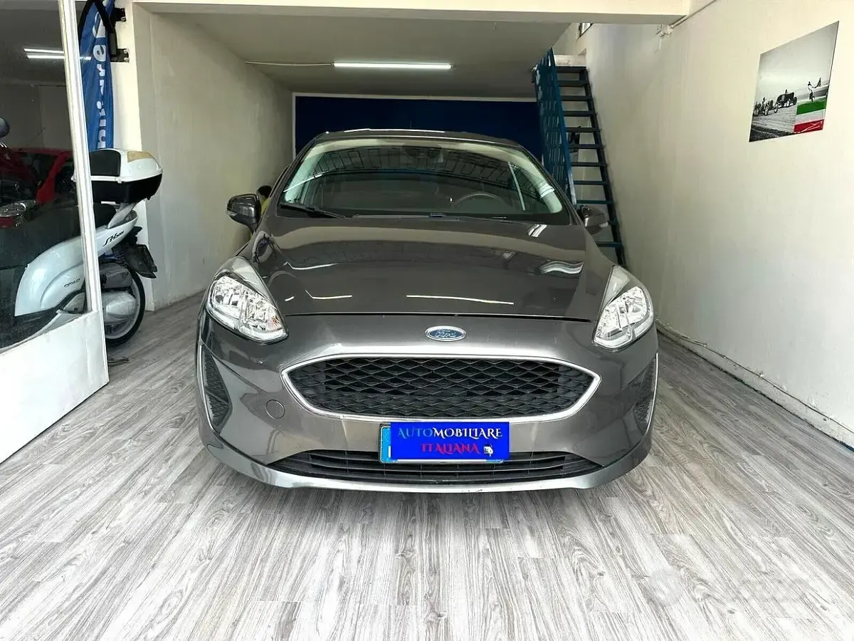 Second-hand Ford Fiesta 85 CP (62 kW) 2018 Gri Hatchback