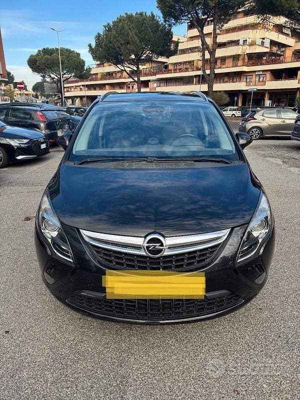Usata Opel Zafira Tourer Cosmo 110 CV (80 kW) 2014 Nero Monovolume