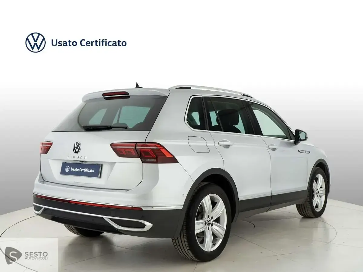 Usata VW Tiguan Elegance 150 CV (110 kW) 2022 Grigio SUV