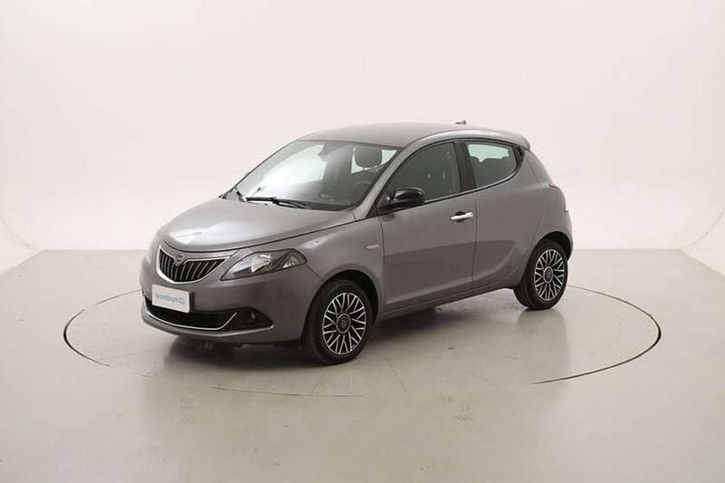 Grigio Usata 2024 Lancia Ypsilon Due volumi | 9490 € (Super prezzo) - Immagine 1/4