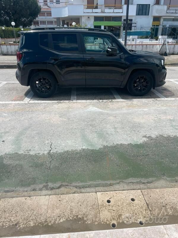 Usata Jeep Renegade Limited 120 CV (88 kW) 2020 Nero SUV
