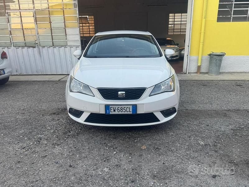 Usata Seat Ibiza Style 75 CV (55 kW) 2014 Bianco Utilitaria