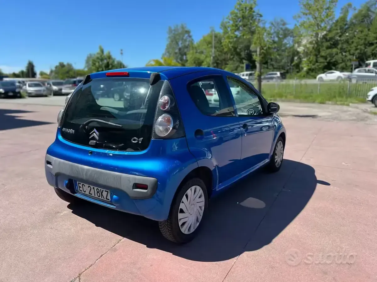 Second-hand Citroën C1 68 CP (50 kW) 2010 Albastru Hatchback