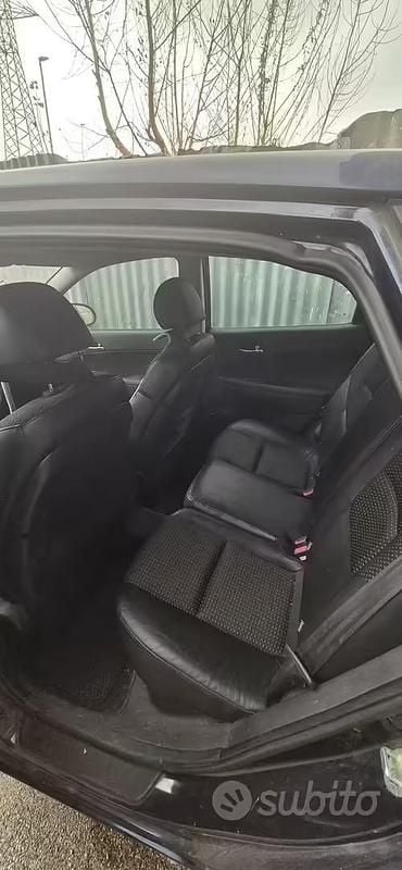 Usata Hyundai i30 115 CV (84 kW) 2010 Blu Berlina