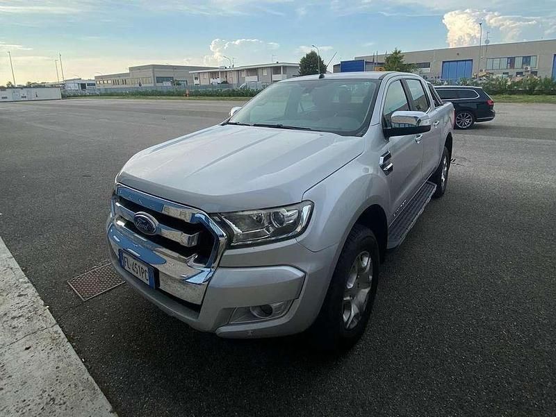 Usata Ford Ranger Limited 160 CV (117 kW) 2017 Grigio Pick-up