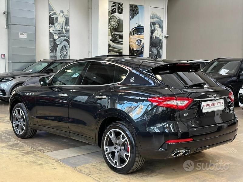 Usata Maserati Levante 250 CV (183 kW) 2018 Nero ribelle SUV