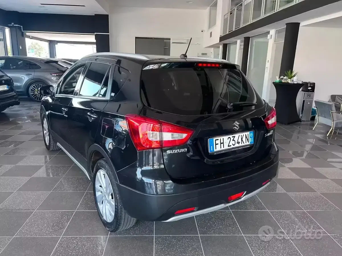 Usata Suzuki SX4 S-Cross 120 CV (88 kW) 2017 Bluazzurro SUV