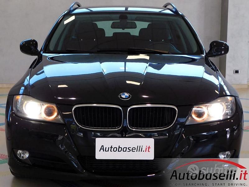 Usata BMW 320 Efficient Dynamics 177 CV (130 kW) 2010 Nero metallizato Station wagon