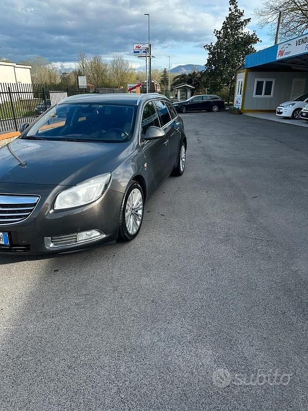 Gebraucht Opel Insignia Cosmo 160 PS (117 kW) 2012 Braun Kombi