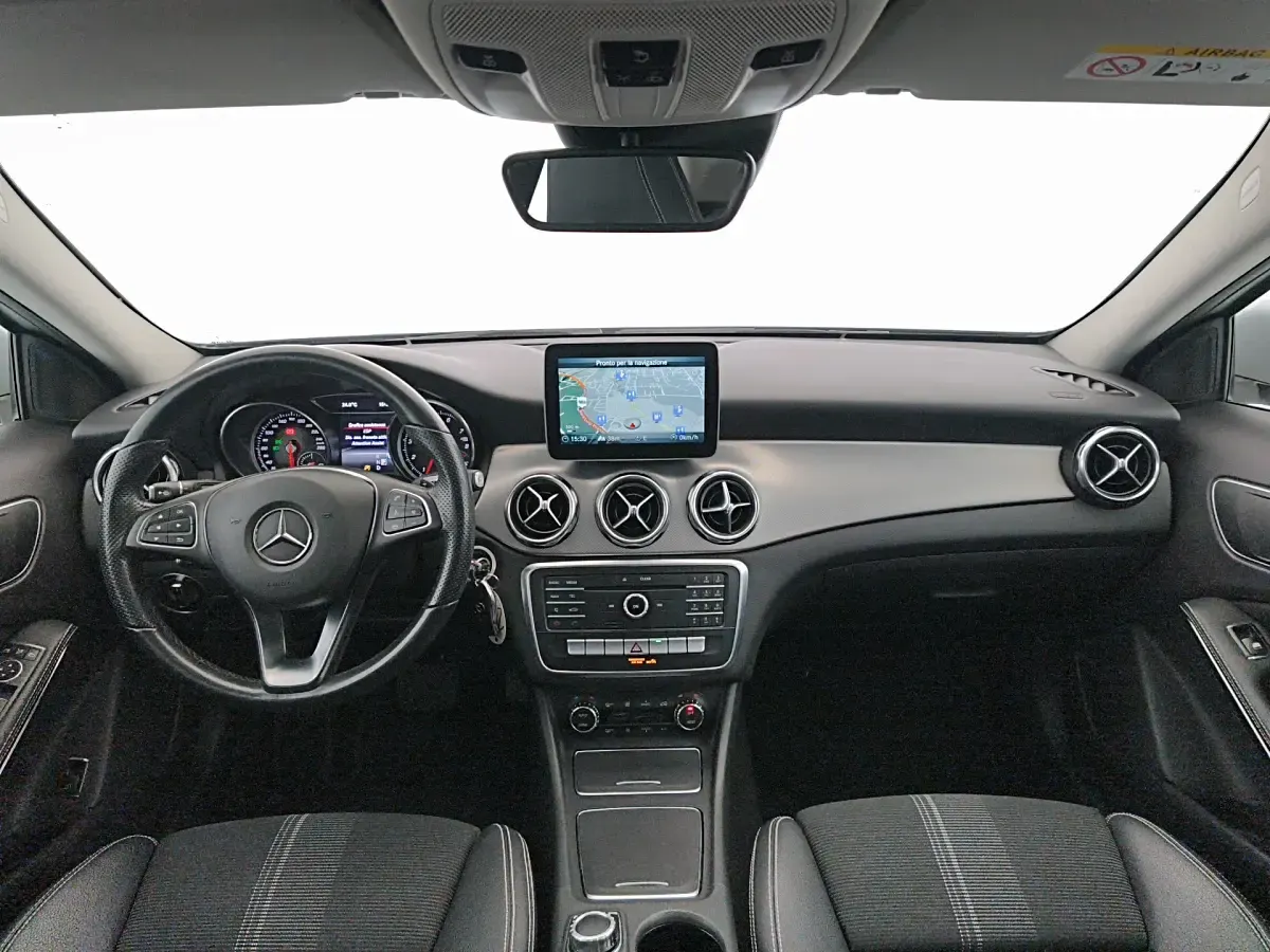 Usata Mercedes GLA180 122 CV (89 kW) 2020 SUV