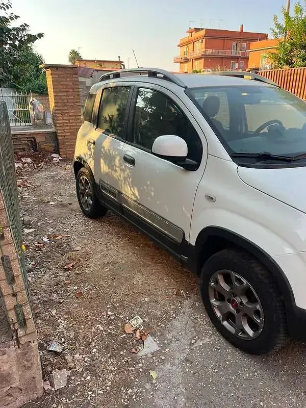 Usata Fiat Panda Cross Cross 90 CV (66 kW) 2018 Bianco Utilitaria