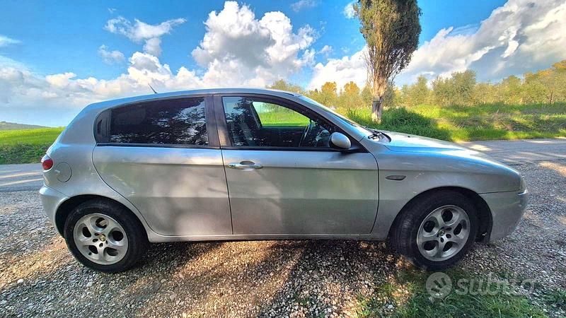 Usata Alfa Romeo 147 2007 Grigio Utilitaria