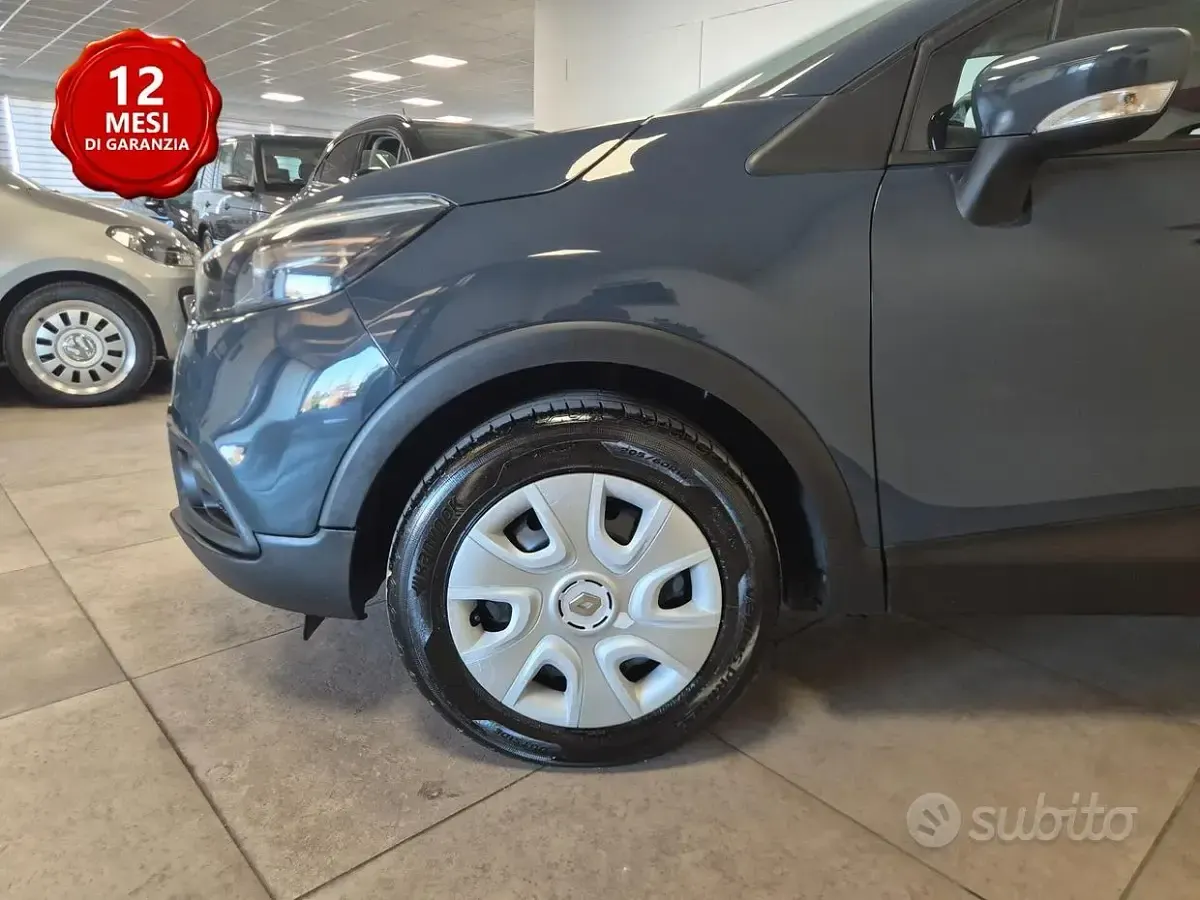 Usata Renault Captur Life 90 CV (66 kW) 2016 Grigio SUV
