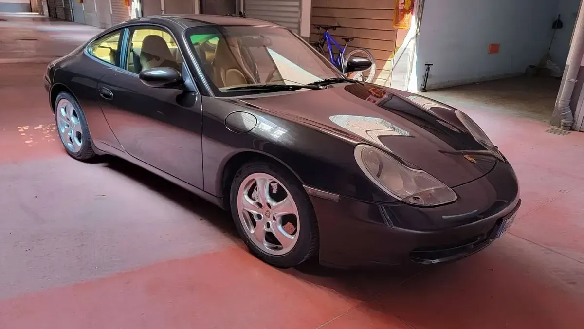 Usata Porsche 911 Carrera 4 300 CV (220 kW) 1999 Nero Coupé
