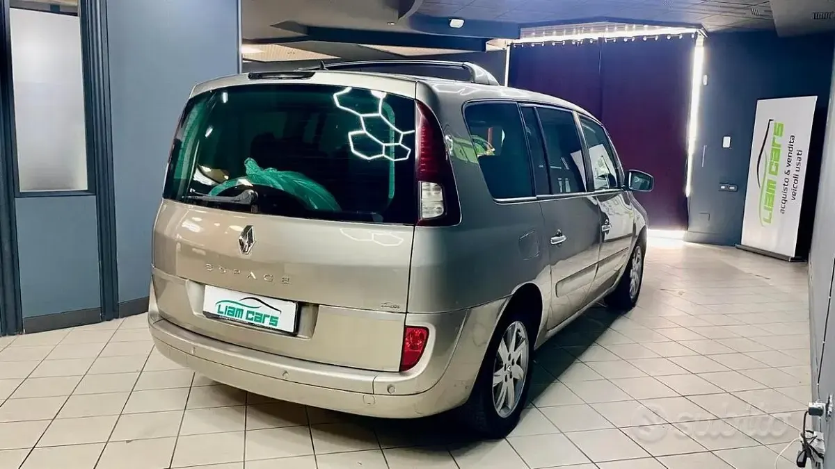 Usata Renault Espace Initiale 173 CV (127 kW) 2011 Giallo Monovolume