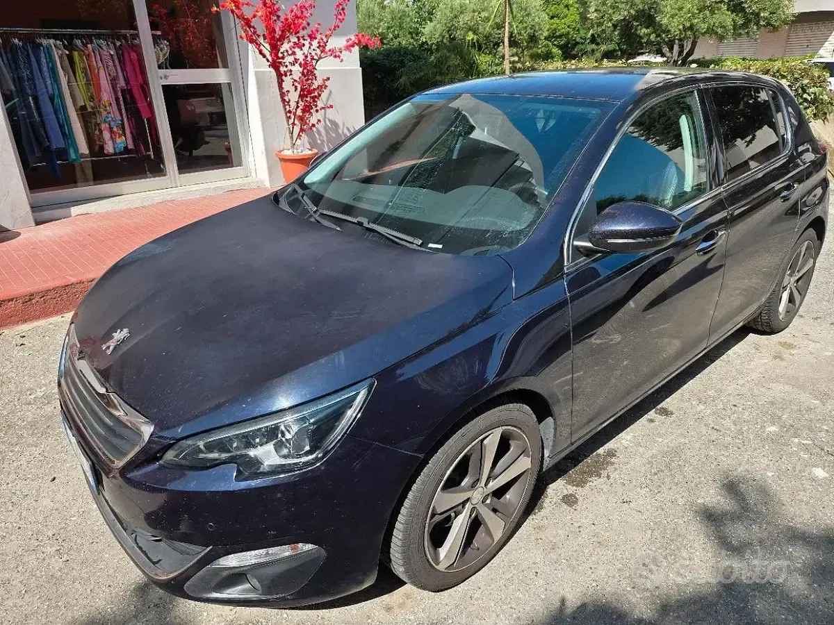 Usata Peugeot 308 Allure 112 CV (82 kW) 2014 Berlina