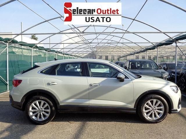 Usata Audi Q3 Sportback Comfort 150 CV (110 kW) 2020 Argento rugiada metallizzato SUV