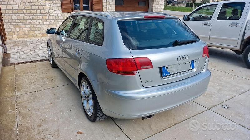 Usata Audi A3 Ambition 105 CV (77 kW) 2006 Grigio Utilitaria