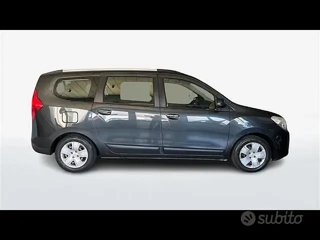 Usata Dacia Lodgy Lauréate 109 CV (80 kW) 2018 Blu scuro Monovolume