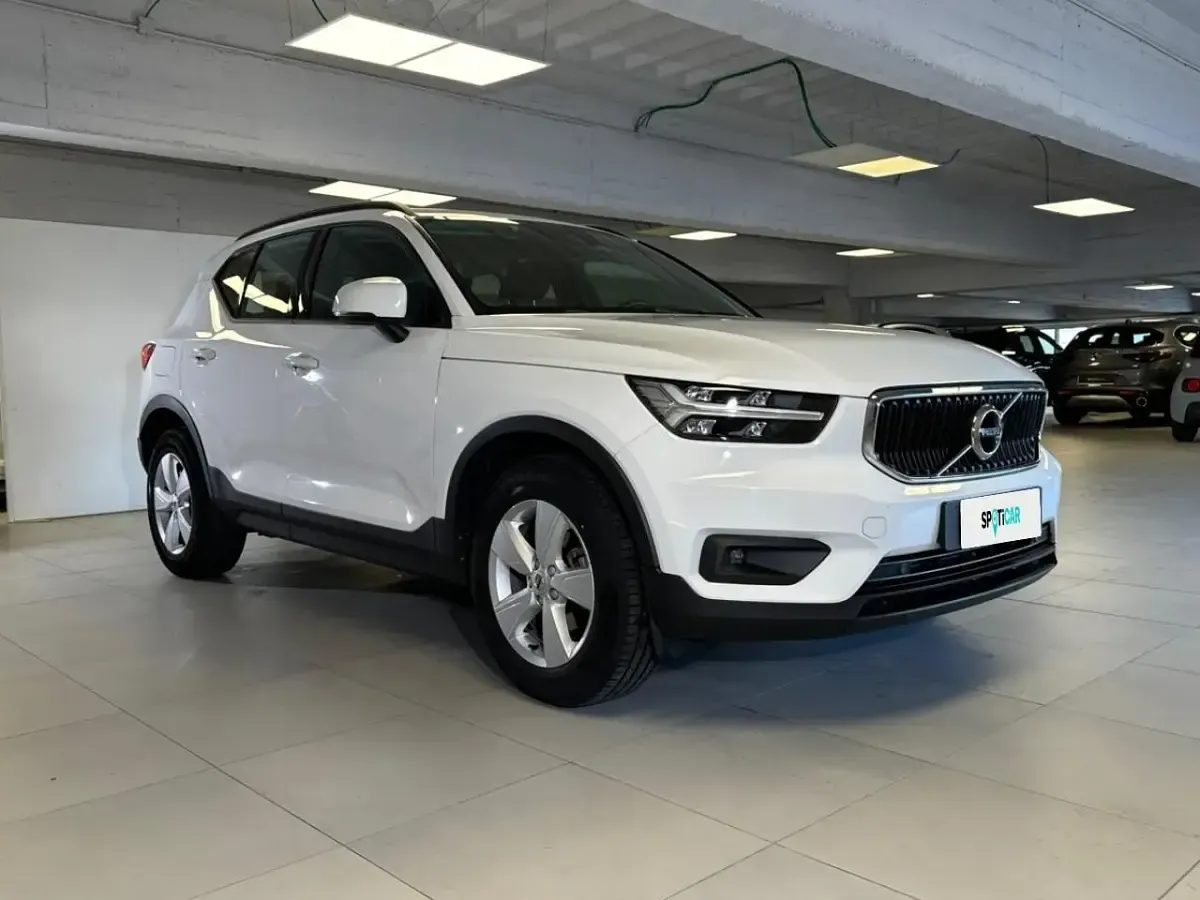 Usata Volvo XC40 Business Edition 156 CV (114 kW) 2018 Bianco SUV