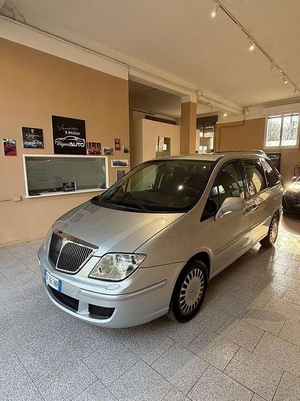 Usata Lancia Phedra Platinum 136 CV (100 kW) 2007 Argento Monovolume