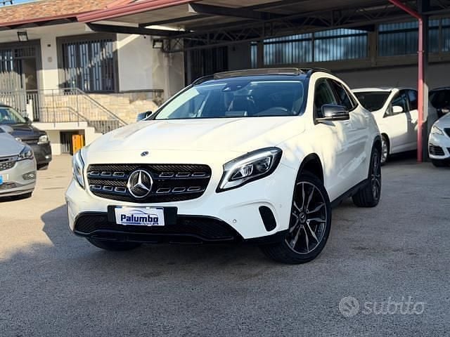 Usata Mercedes GLA200 Premium Plus 136 CV (100 kW) 2017 Bianco SUV