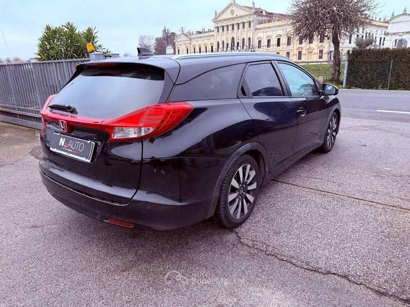 Usata Honda Civic Elegance 120 CV (88 kW) 2015 Nero Station wagon