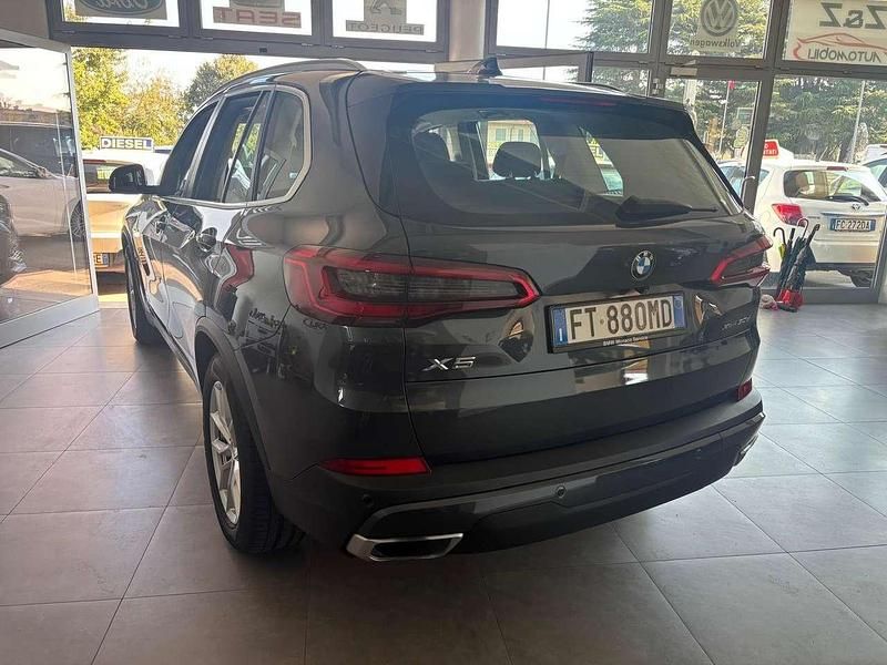 Usata BMW X5 xLine 265 CV (194 kW) 2019 Grigio SUV