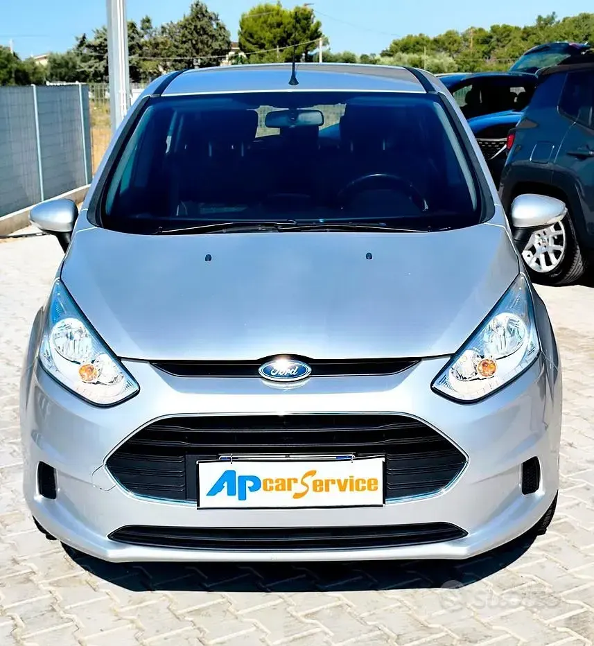 Usata Ford B-MAX Titanium 95 CV (69 kW) 2015 Grigio Monovolume