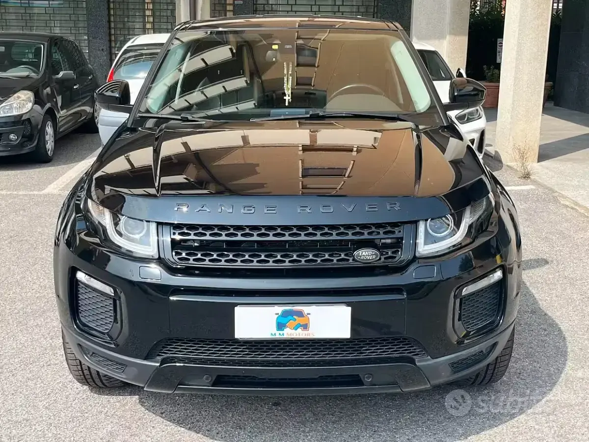 Usata Land Rover Range Rover evoque HSE Dynamic 150 CV (110 kW) 2018 Nero SUV