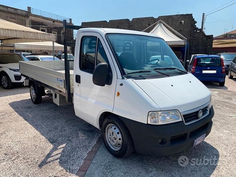 Usata Fiat Ducato 126 CV (92 kW) 2005 Bianco Furgone