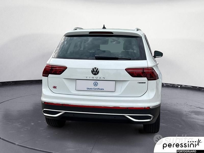 Usata VW Tiguan Elegance 150 CV (110 kW) 2023 Bianco SUV