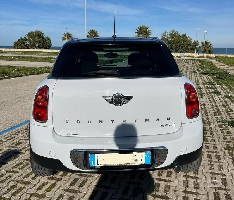 Bianco Usata 2013 Mini Countryman SUV | 9000 € - Immagine 1/4