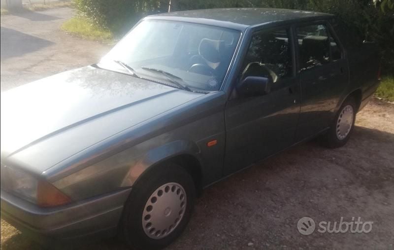 Usata Alfa Romeo 75 1990 Verde Berlina