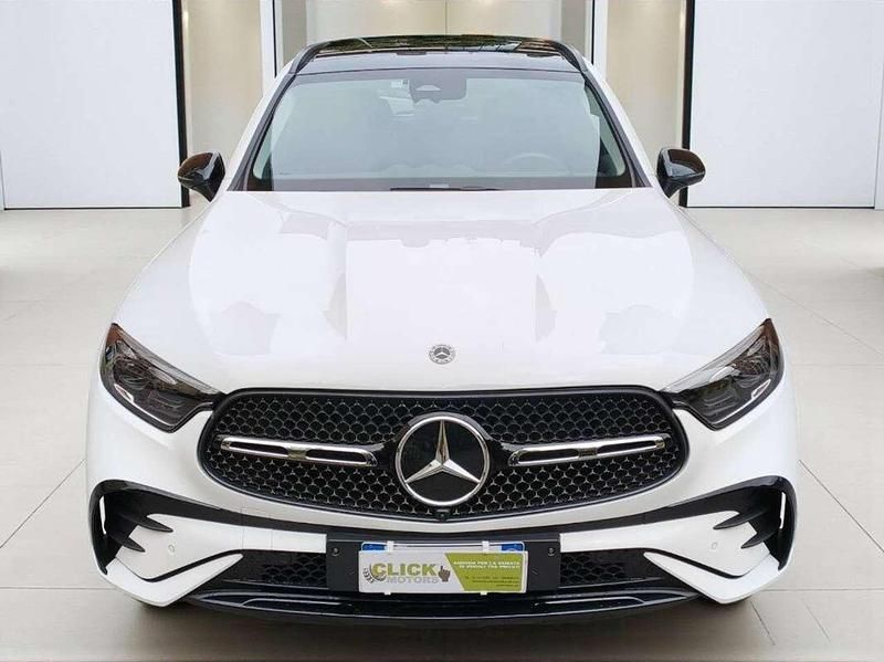 Usata Mercedes GLC220 AMG line 197 CV (144 kW) 2024 Bianco Berlina