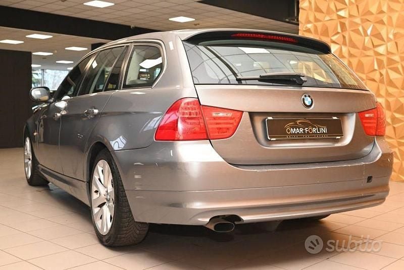 Usata BMW 318 Comfort Edition 143 CV (105 kW) 2012 Grigio Station wagon