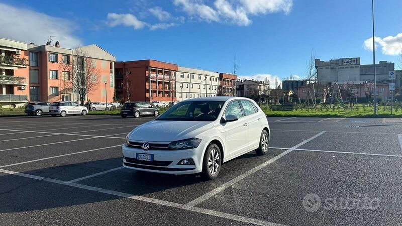Usata VW Polo 80 CV (58 kW) 2021 Bianco Utilitaria