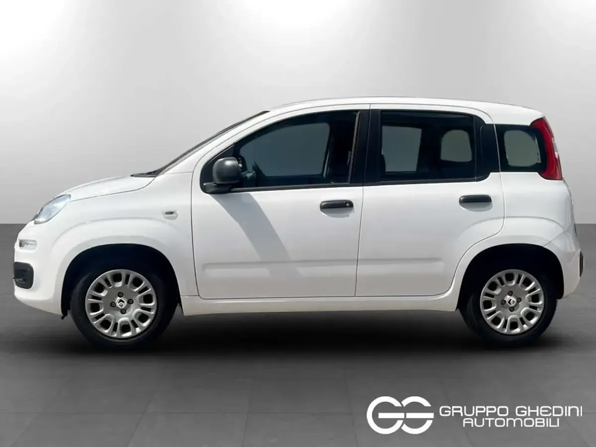 Nuova Fiat Panda Icon 65 CV (47 kW) 2026 Bianco gelato pastello Utilitaria