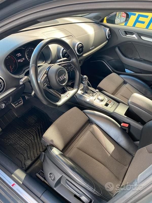 Usata Audi A3 S-Line 190 CV (139 kW) 2018 Grigio Berlina