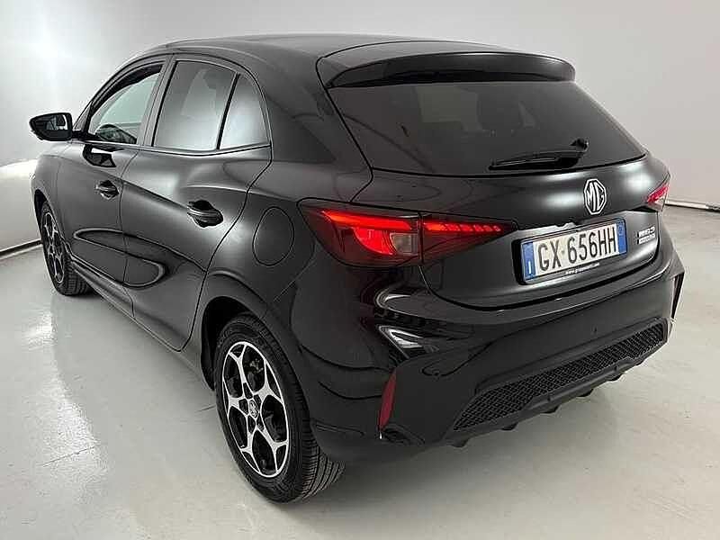 Usata MG MG3 Luxury 102 CV (75 kW) 2024 Nero Utilitaria