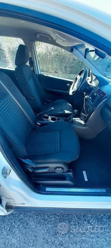 Usata Mercedes A160 95 CV (69 kW) 2009 Bianco Berlina