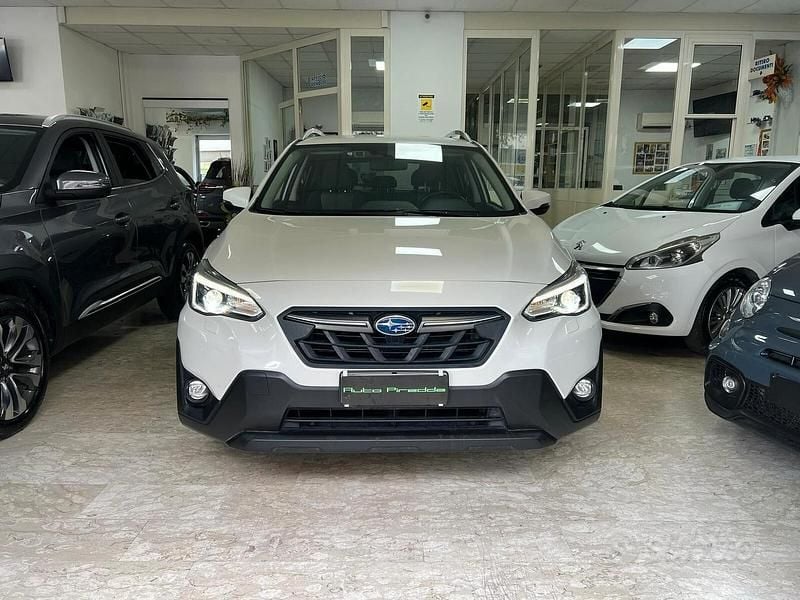 Usata Subaru XV Style 114 CV (83 kW) 2021 Bianco SUV