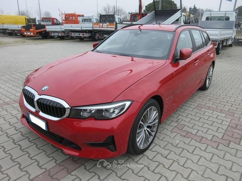 Usata BMW 320 190 CV (139 kW) 2022 Rosso Station wagon